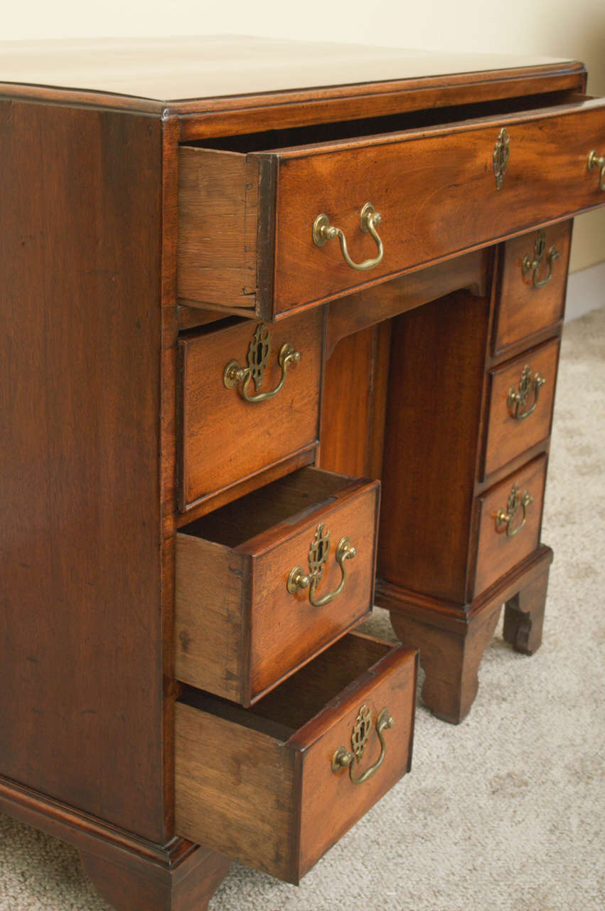 English 18th Century George II Mahogany Kneehole Desk - STORE CLOSING MAY 31ST For Sale